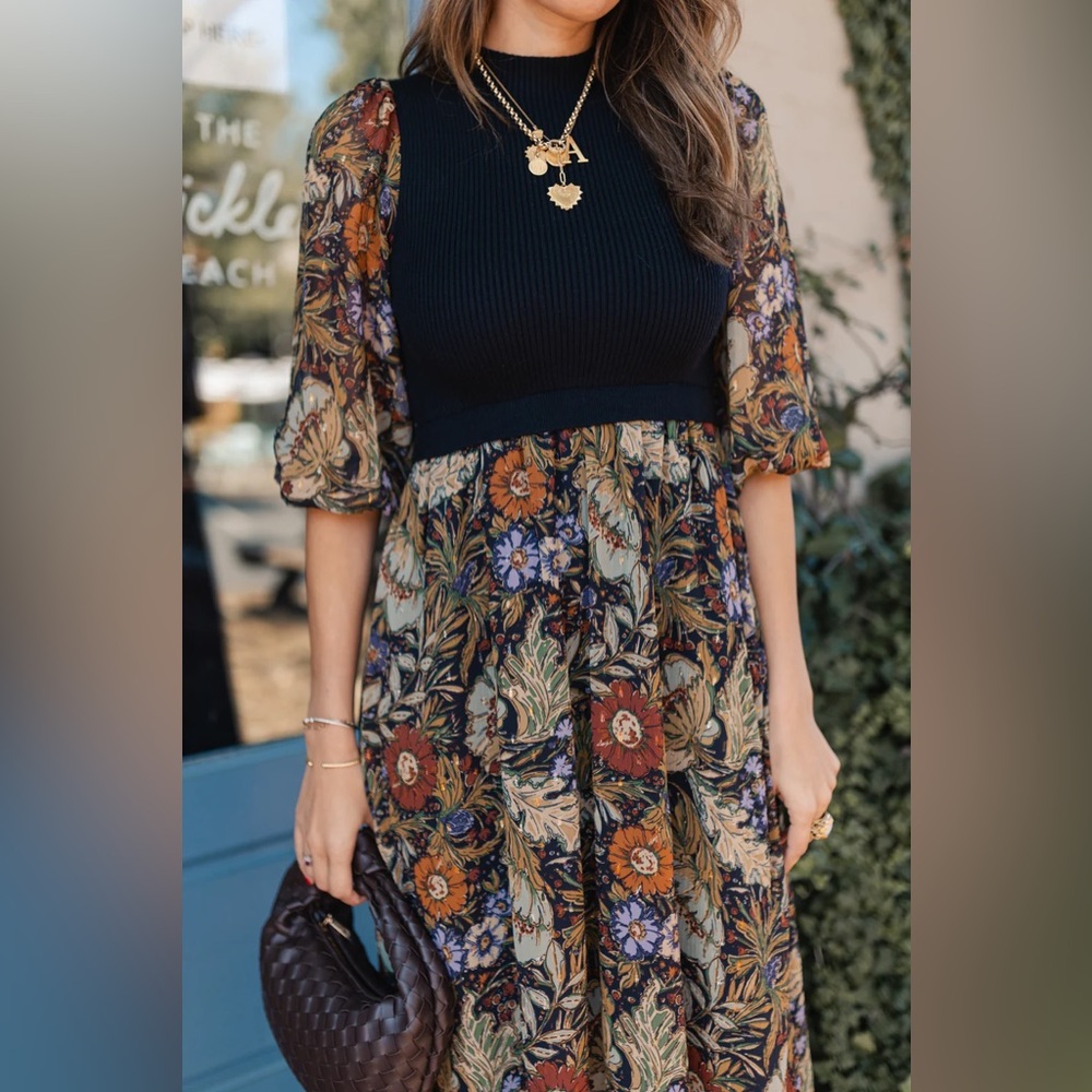 Vestique Aleshia Dress